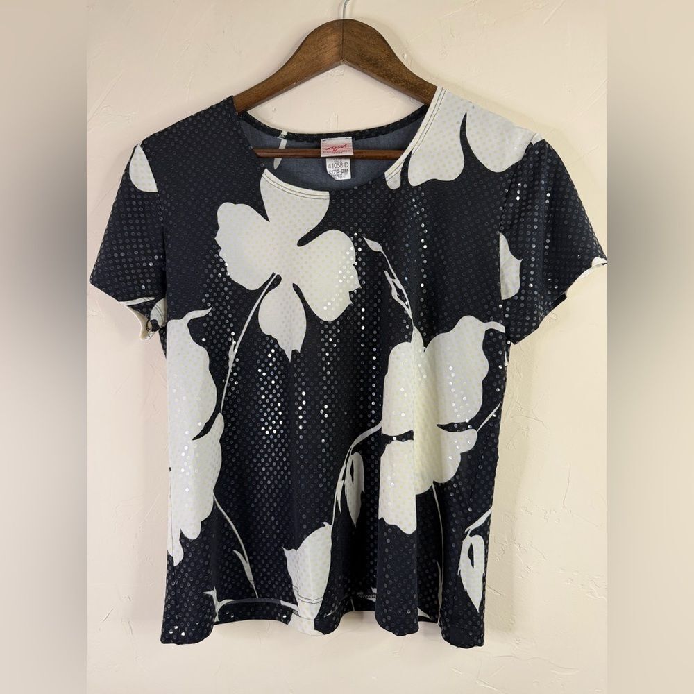 Vintage Black & White Floral clear sequins Short-Sleeve Women's Top